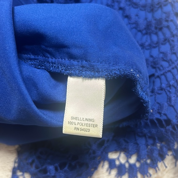 Banana Republic lace blouse - Picture 10 of 10